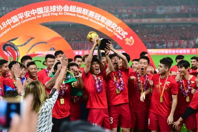 LIV高尔夫墨西哥站：拉姆横扫个人与团体冠军